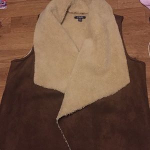 Brown sleeveless vest